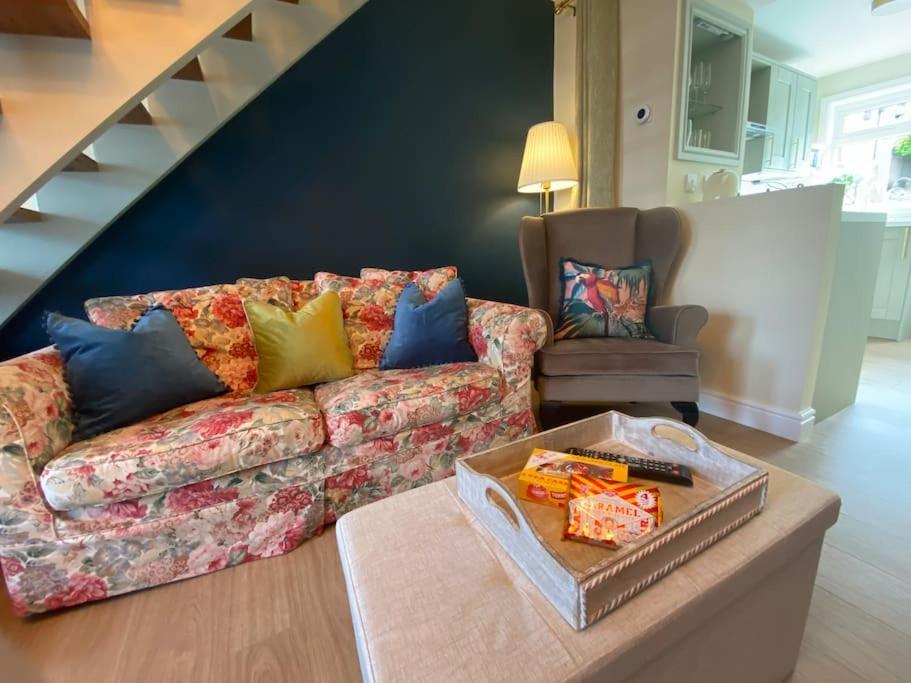 Wee Cottage - Super King Bed! Penpont ภายนอก รูปภาพ